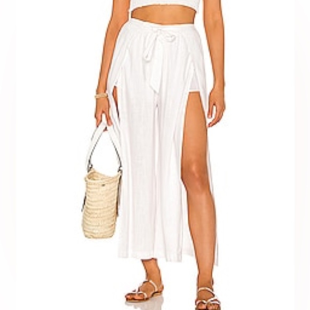 SNDYS white pants coverup size S. NWOT